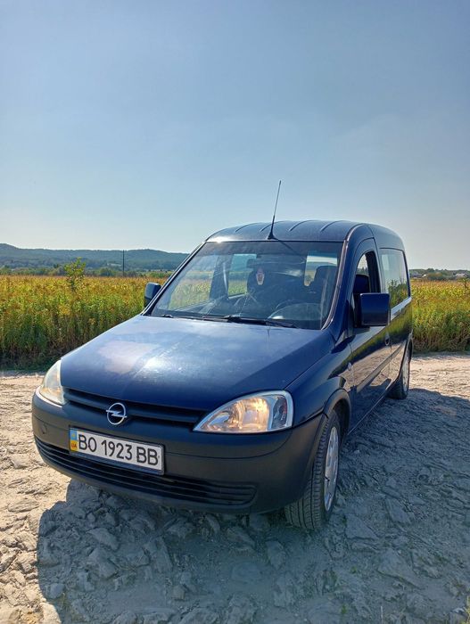 Авто Opel Combo 1,7