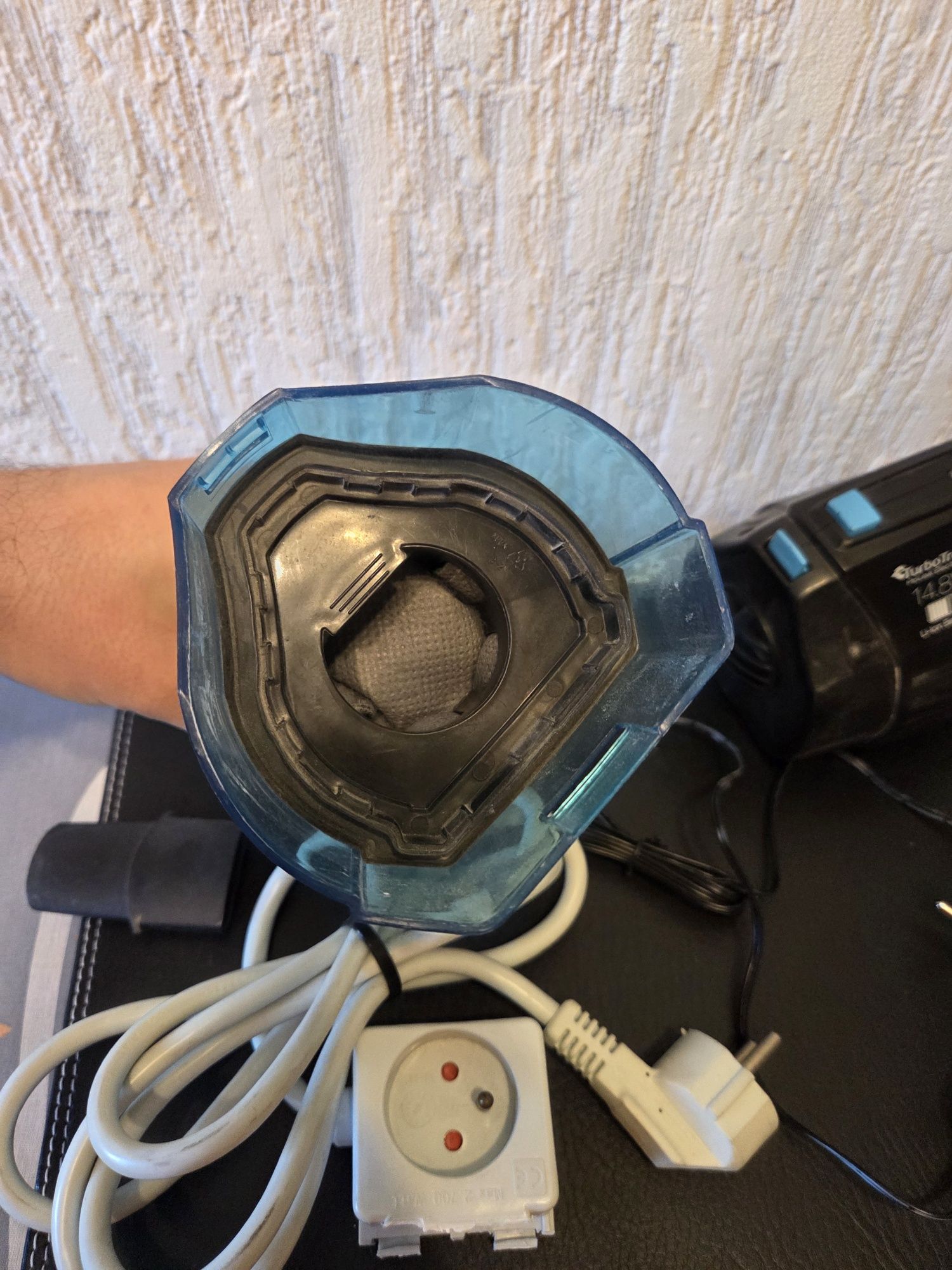 Odkurzacz ręczny akumulatorowy samochodowy domowy Turbo tronic 14.8V