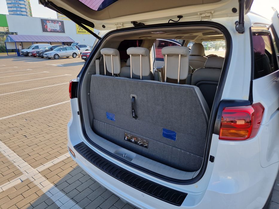 Kia Carnival NOBLESSE