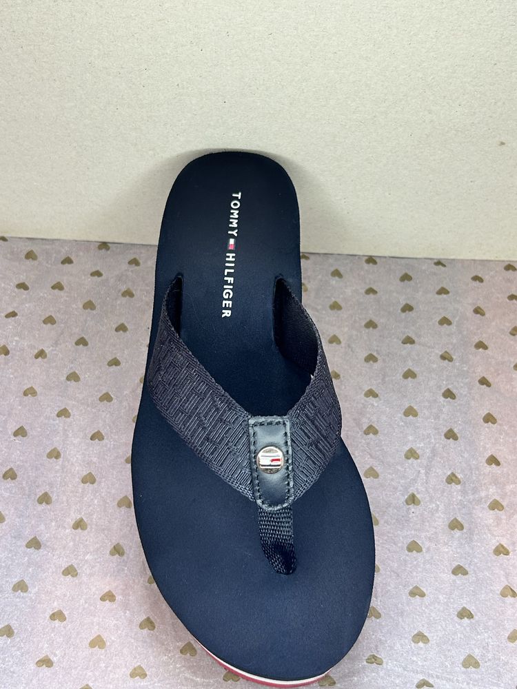 Продам оригінальні жіночі сланці Tommy Hilfiger на платформі