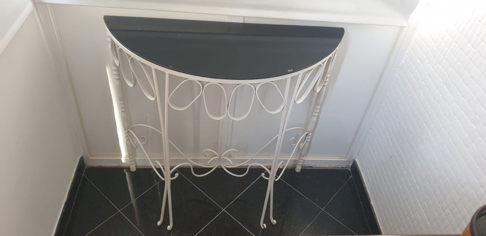 Mesa de ferro antiga