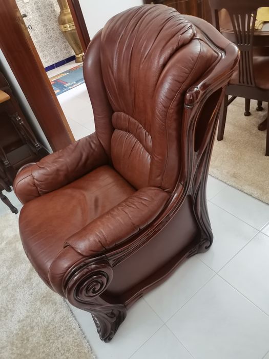 Sofás em pele genuina