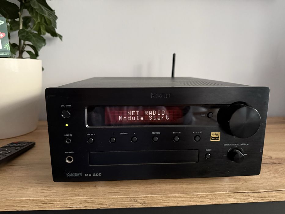 Amplituner CD Magnat MC200