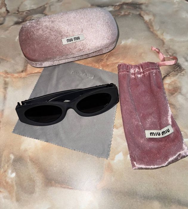 Окуляри Miu Miu, Солнцезахисні Окуляри