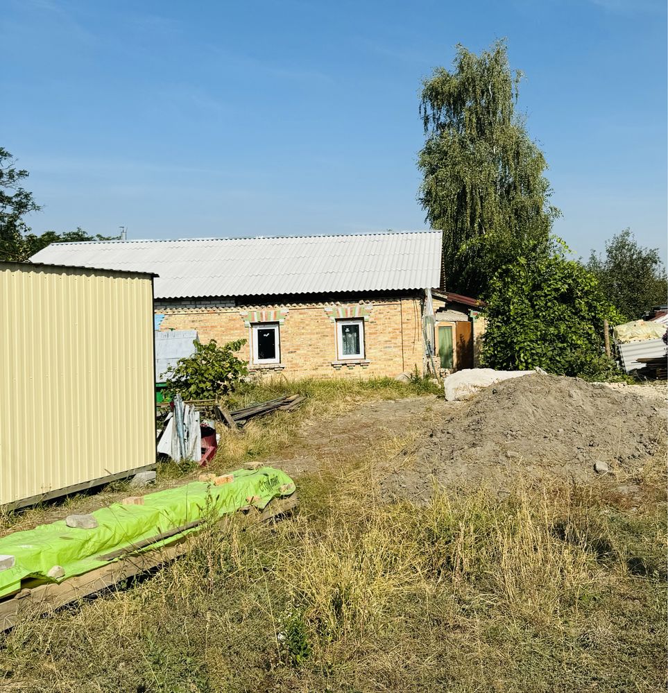 Продаж 1/2будинку  з земельною ділянкою у Гатному