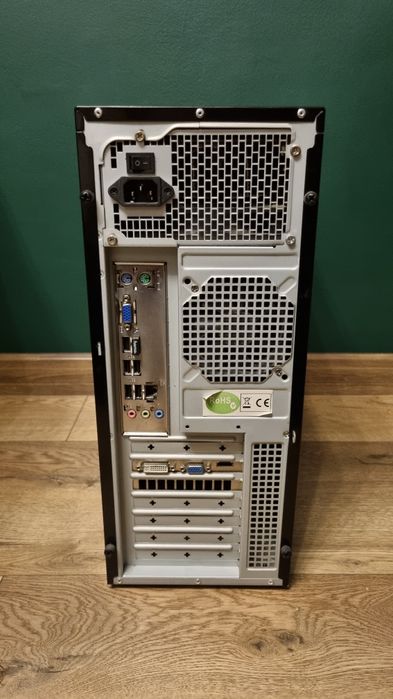 Komputer stacjonarny PC, AMD, Nvidia, 8GB, klawiatura i mysz, WIFI!
