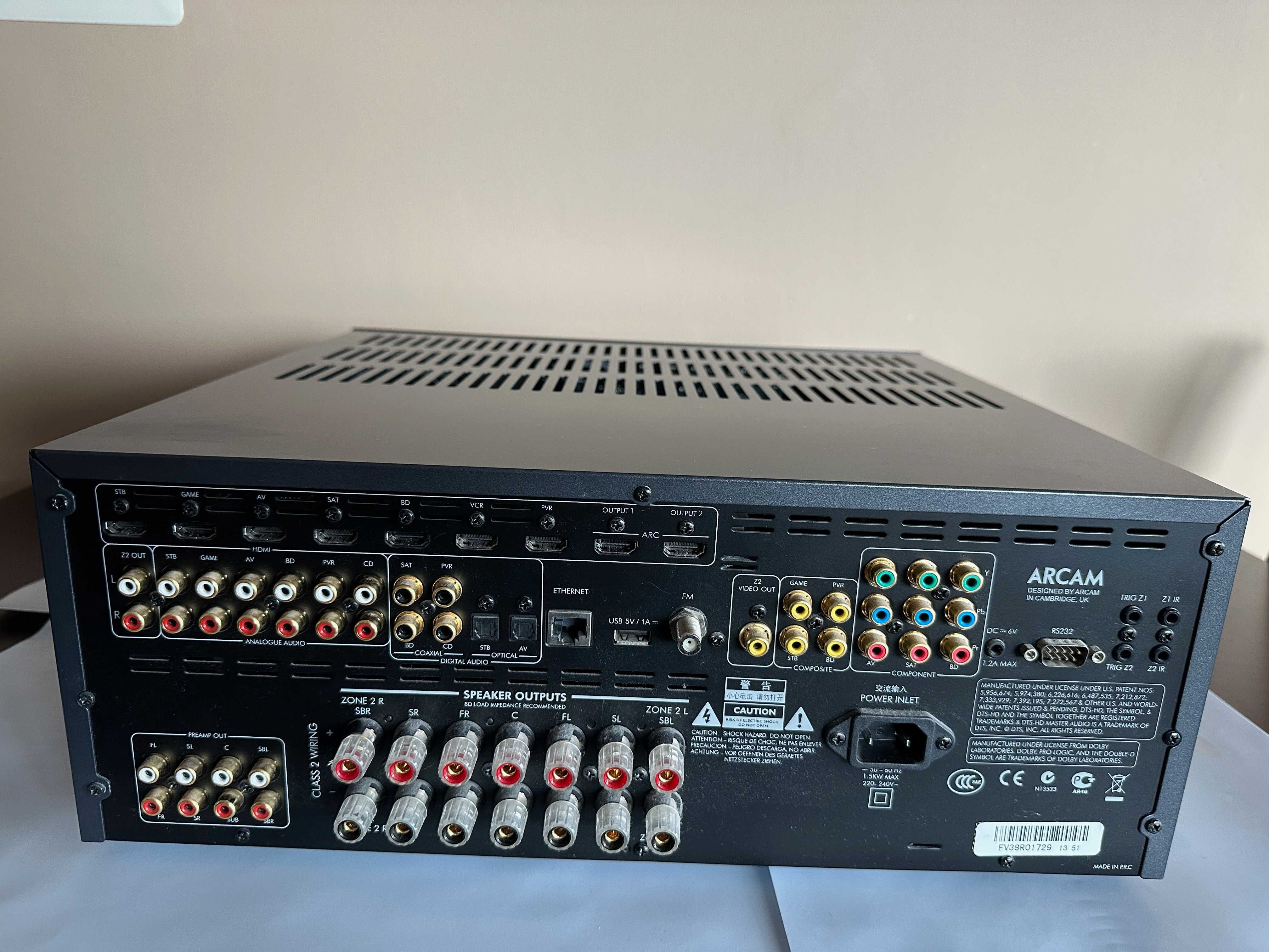 Amplituner ARCAM AVR 380