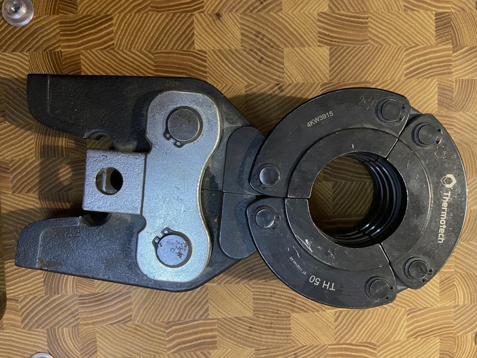 Прес-кліщі для труб металопластикових та мідних