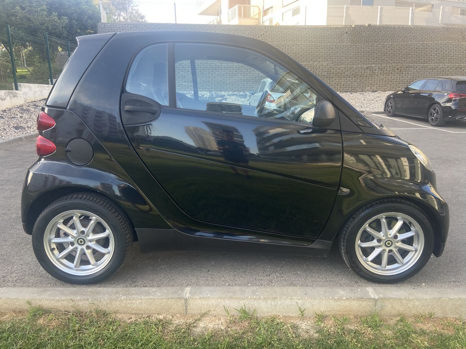 Smart Fortwo Nacional • 104 mil km • Revisado • Livro • Pneus Novos