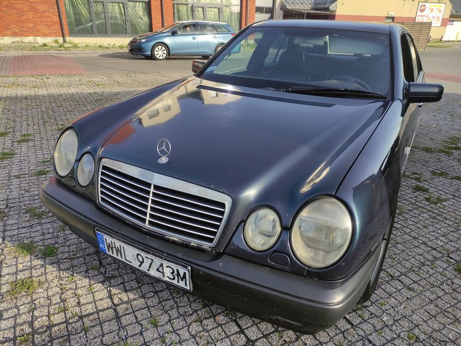 Mercedes Benz klasa E W210 V8 LPG