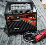 Sprzedam jak nowy 6-12v-6 amper