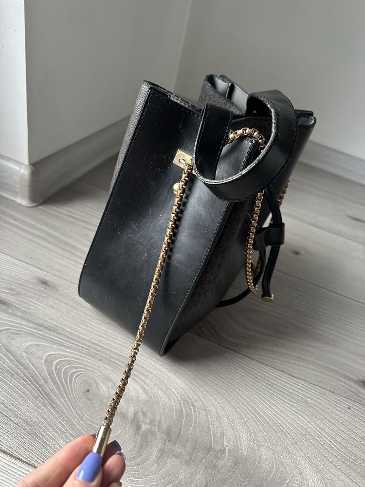 Michael Kors torebka do reki kuferek piekna