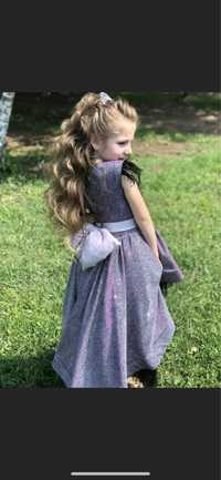 Детское платье  нарядное