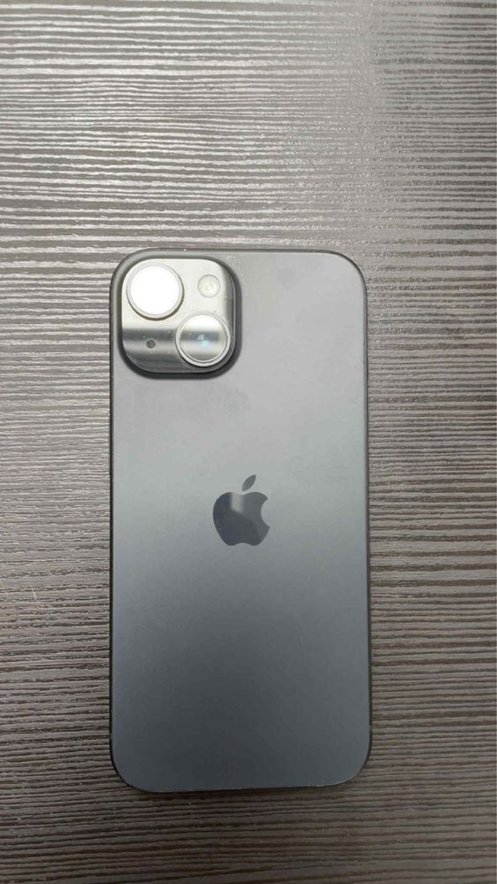 Iphone 15 128gb 88% baterii