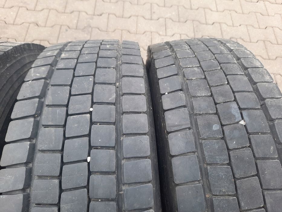 Opony koła tył Dunlop SP 444 225/75 R 17.5