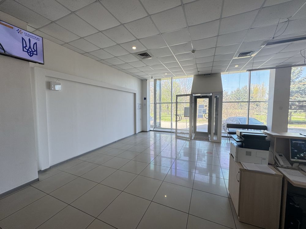 Оренда комерційного приміщення, 500 м.кв, Соцмісто, Кривий Ріг.