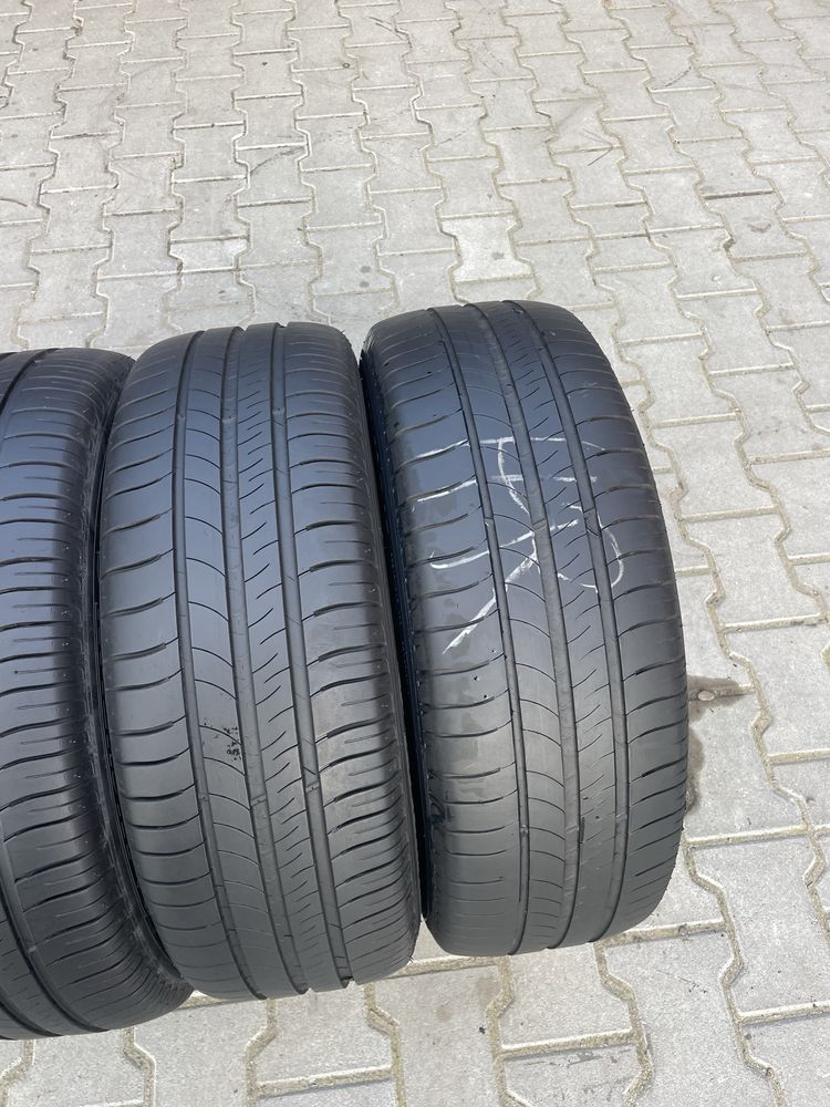 Колеса/резина/гума 205/60R16 Michelin
