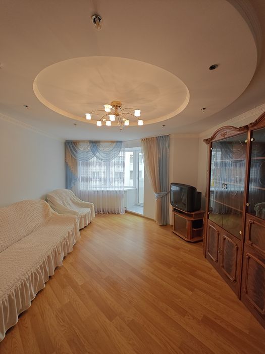 Продаж 2 кімнатна. Вул. Коновальця