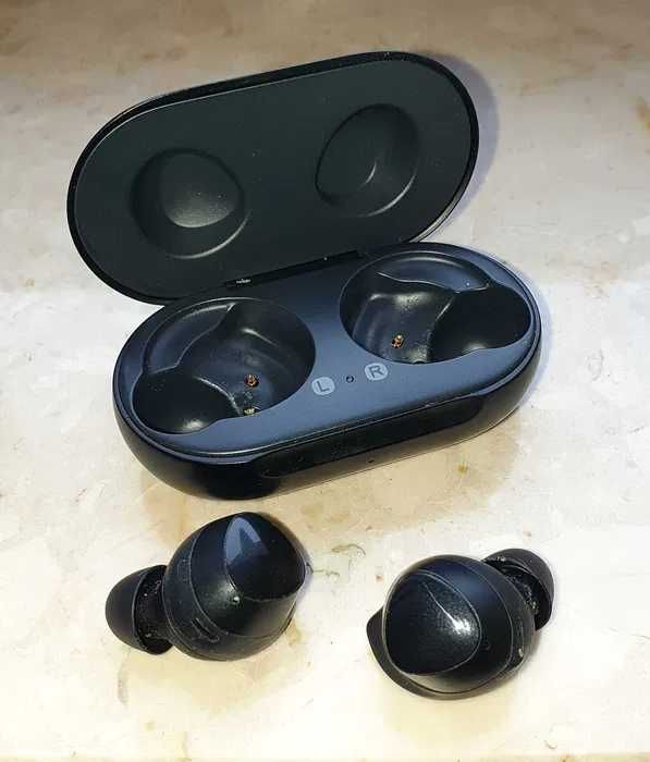 Słuchawki bezprzewodowe Samsung Galaxy Buds SM-R170