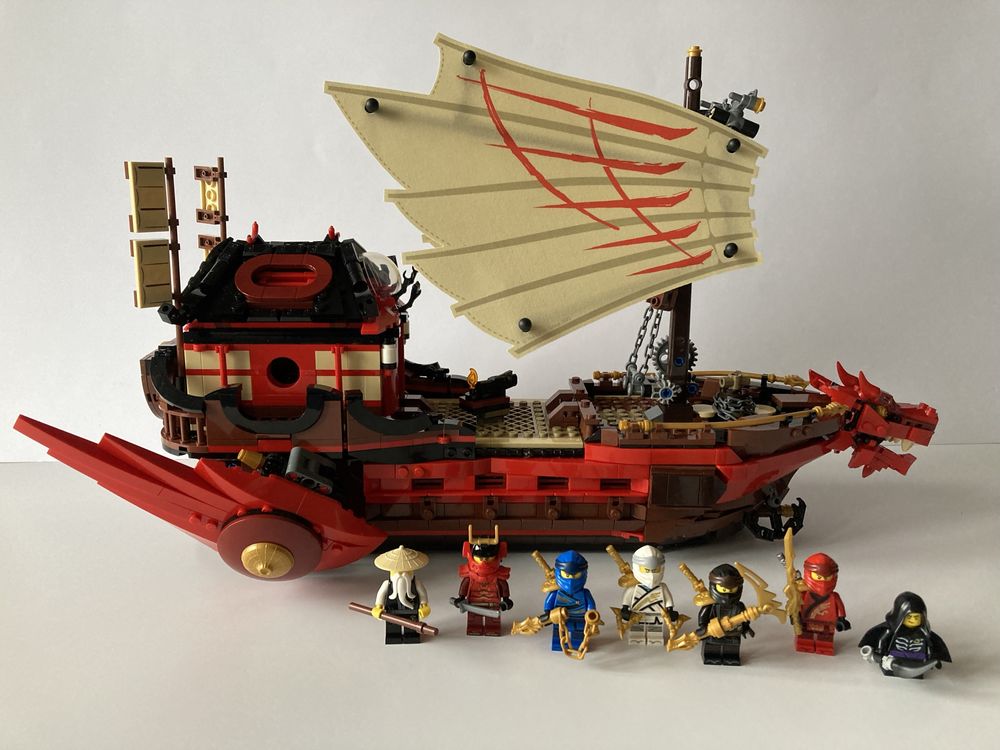 Lego Ninjago Legacy 71705 корабель Подарунок Долі, 7 мініфігурок