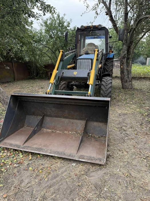 Продам трактор МТЗ 892 з куном strong 1800