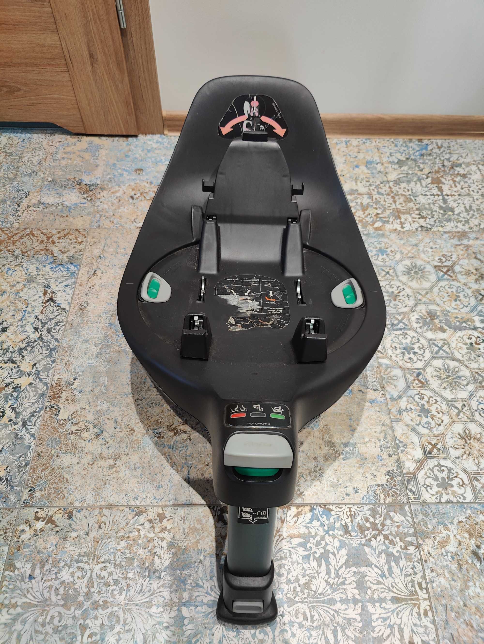 Fotelik Cybex i- Cloud z 2 bazami obrotowymi Cybex Z i-Size