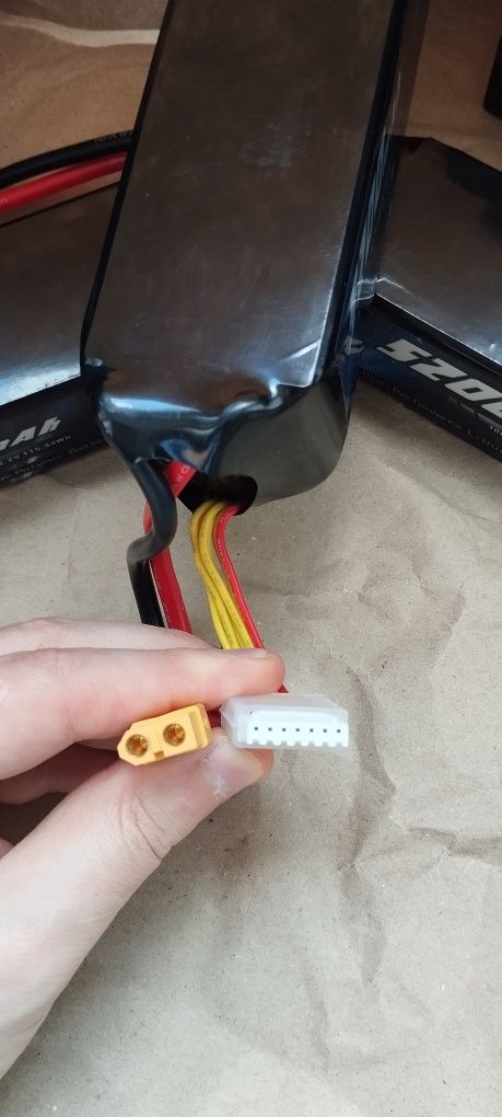 Аккумуляторы LiPo 5200 mAh 100C 6s 22.2 V 115.44Wh литий полимерные.