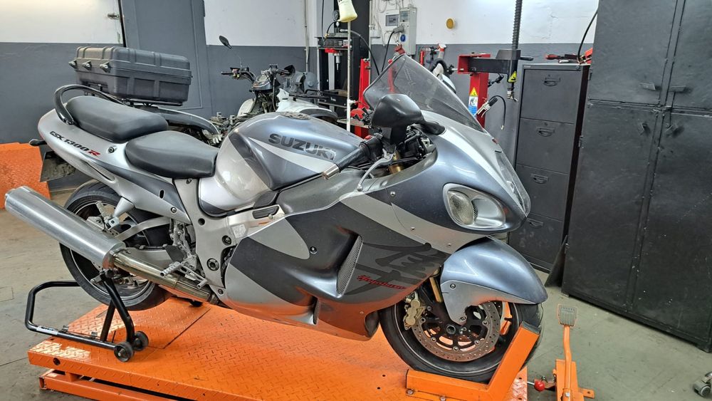 Suzuki Hayabusa GSX1300R