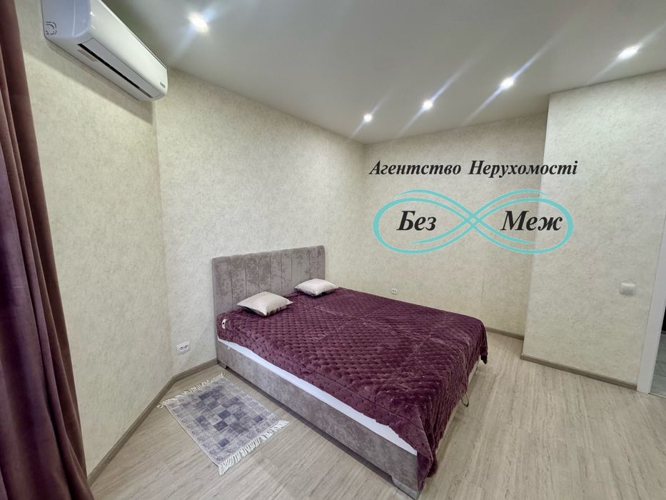 Квартира з новим ремонтом 43кв м Софія Резиденс