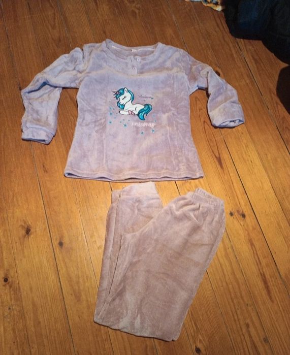 Pijamas polares, rosa e azul