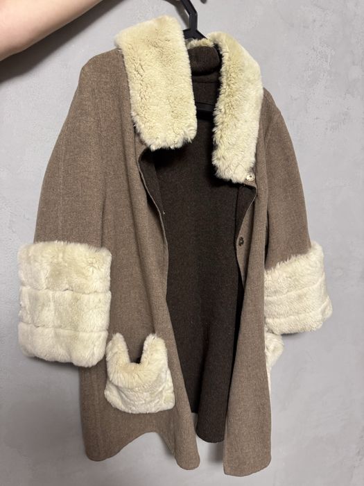 Пальто з натуральним хутром