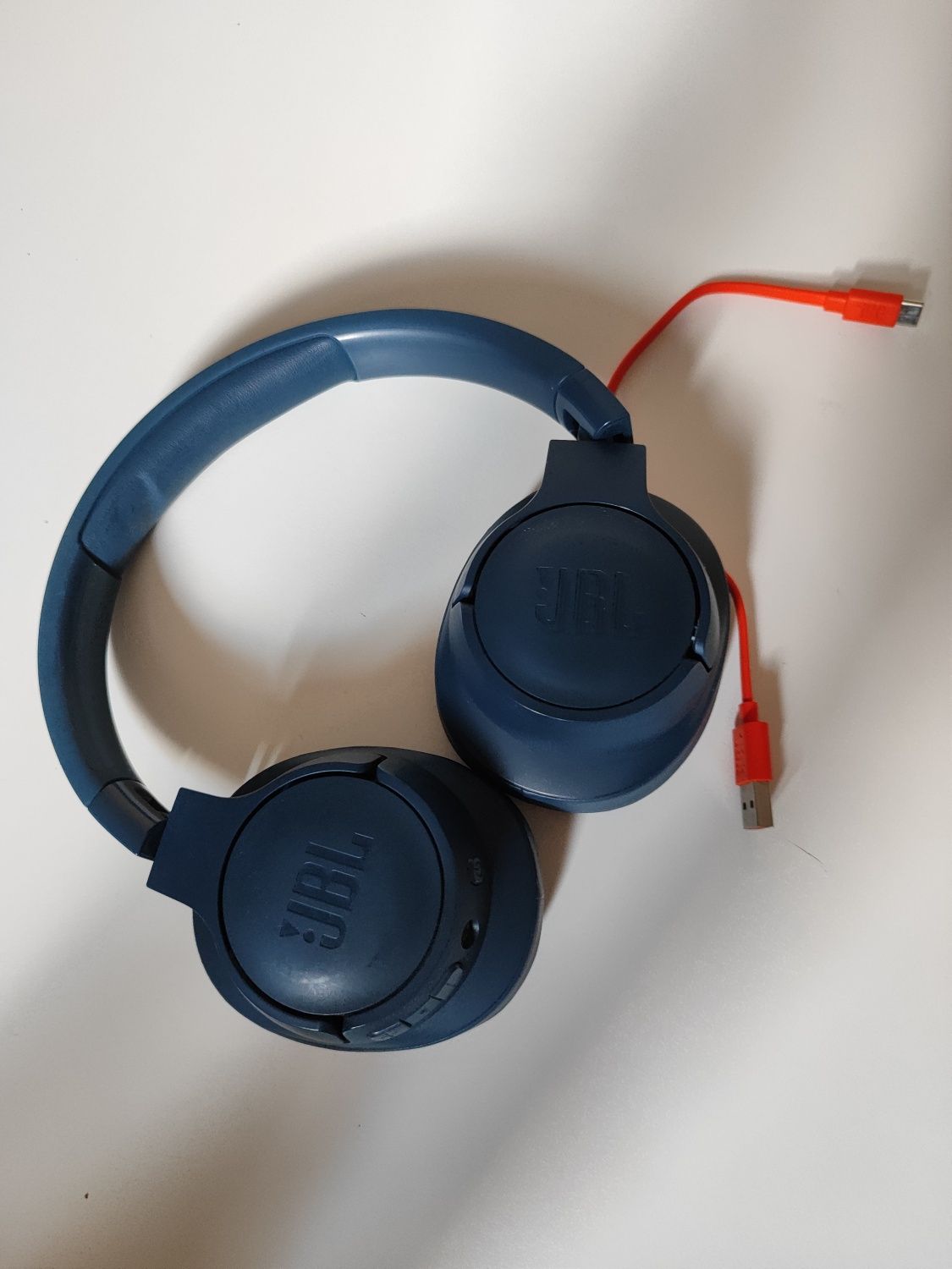 Słuchawki JBL Tune 710BT  Bezprzewodowe z potężnym basem