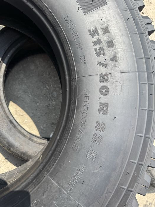 Шини 315/80/22,5  мішелін комплект задок