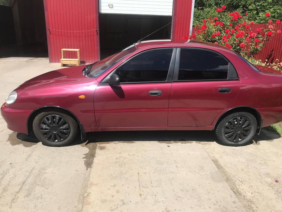 Продам Ланос 1.6 максимальна комплектація