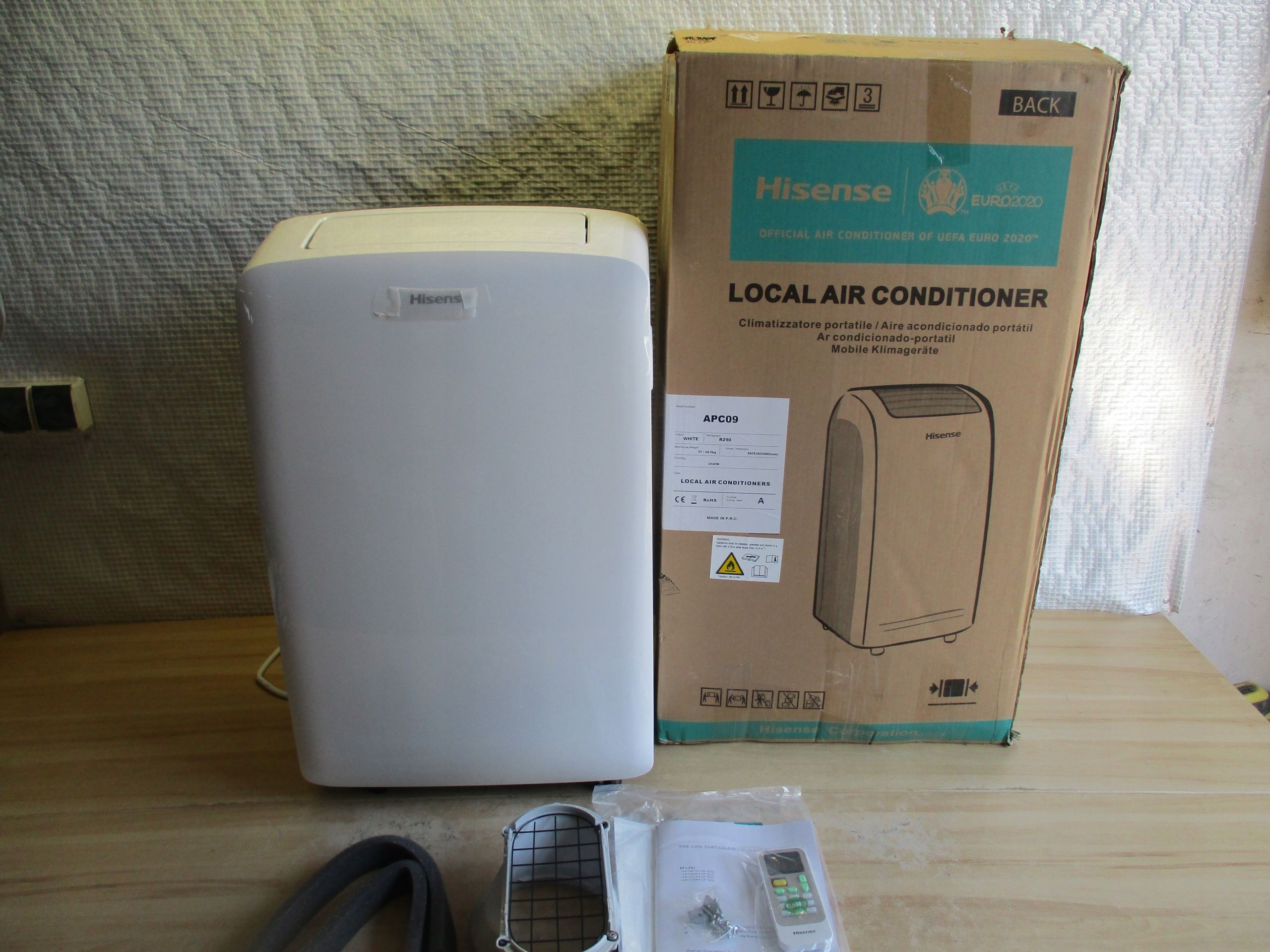 Klimatyzator przenośny Gorenje Apc09/64 dB Biały