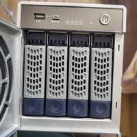 Продам NAS Netgear NV+ RND4450