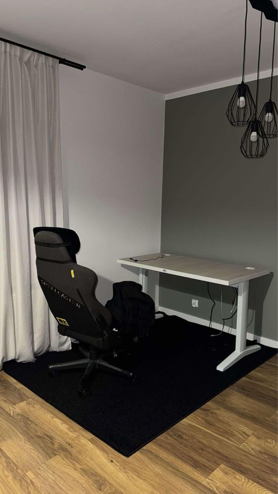 Czarny dywan 150x200