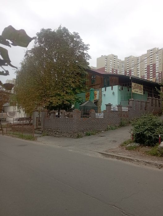 Продаю приміщення