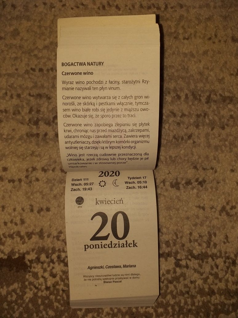 Oryginalna kartka z kalendarza z 2020 z dowolną datą
