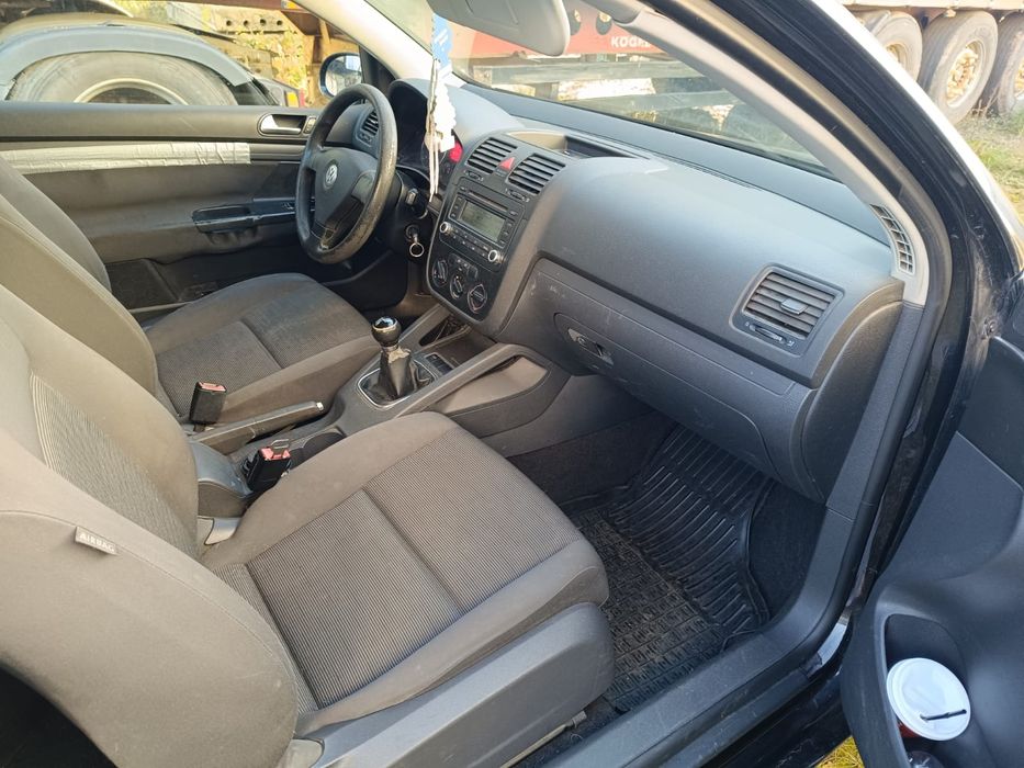Гольф 5 2005рік 1.9 д 77кл