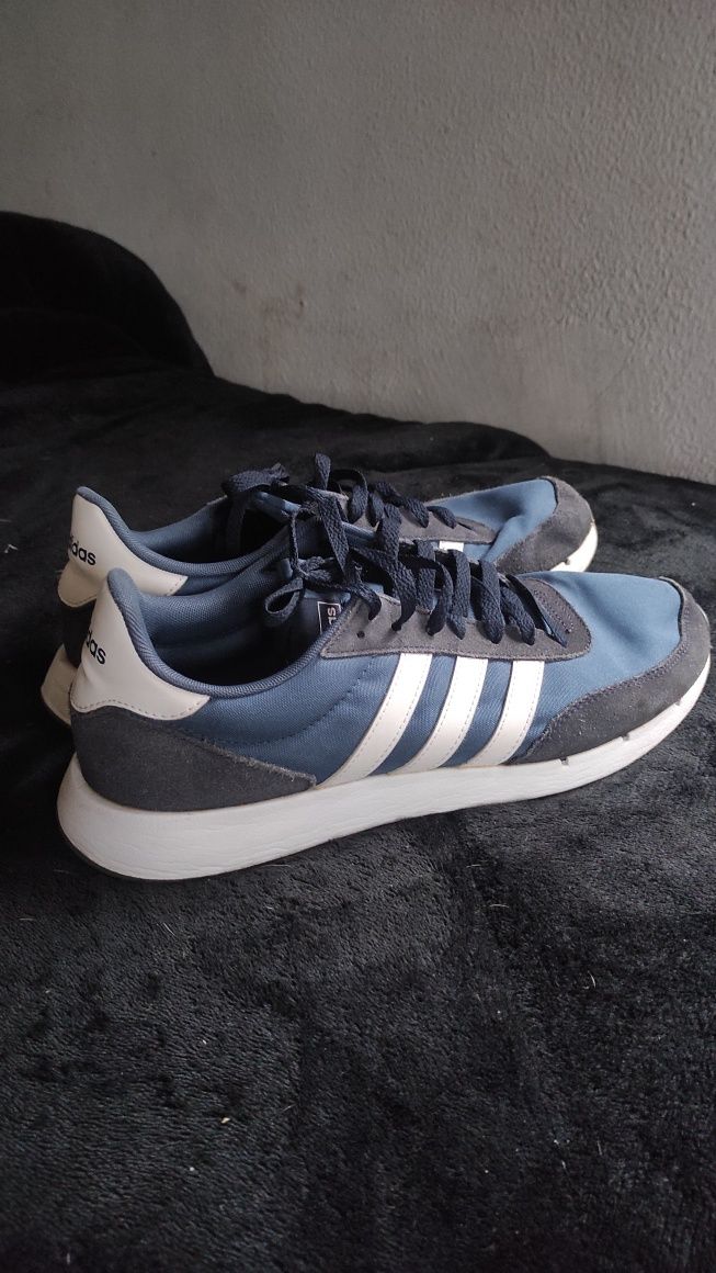 Sapatilhas adidas em perfeito estado !