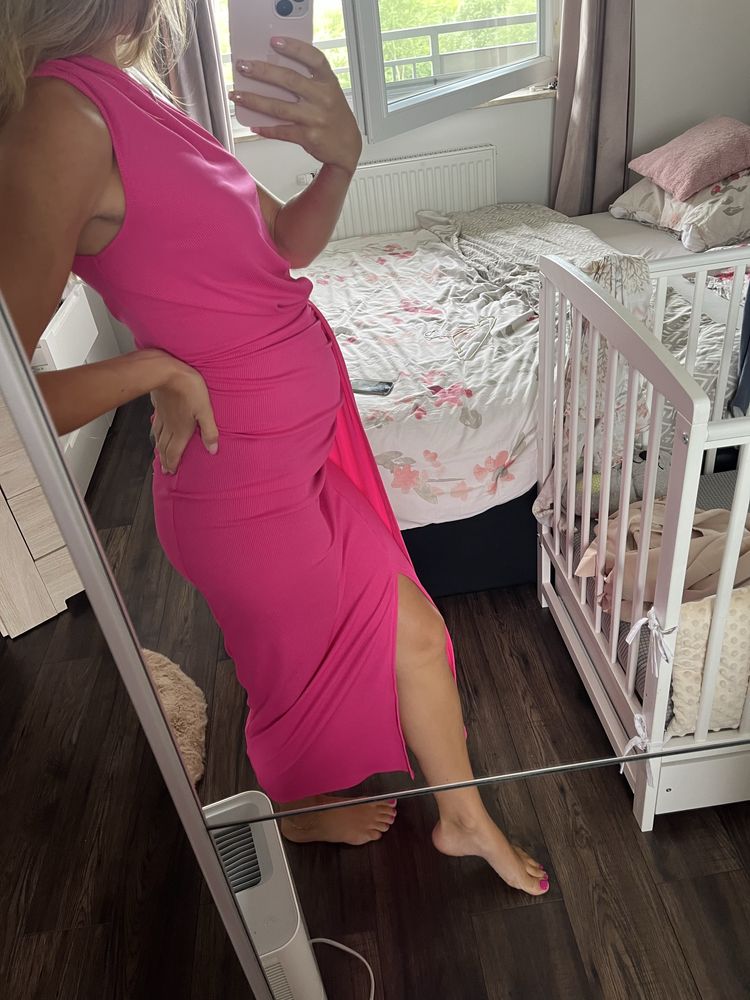 Obcisła sukienka długa ołówkowa elegancka z rozporkiem