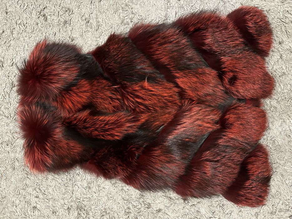 Kamizelka z futra lisa czerwono czarna