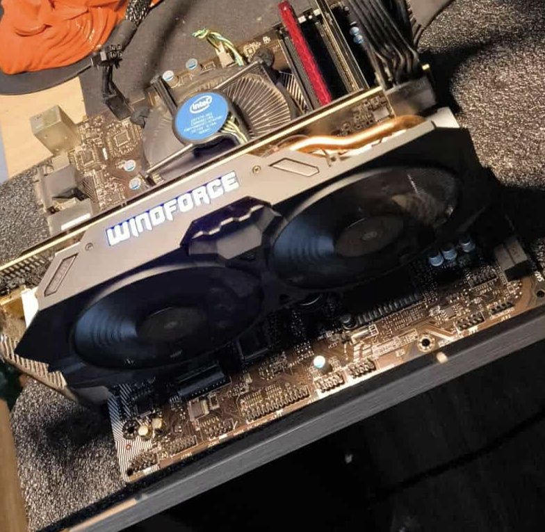 Płyta główna z procesorem i5-6500 2x 8gb ram ddr4 R9 380x