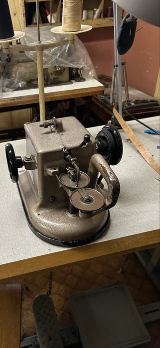 Maquina de costurar pêlo