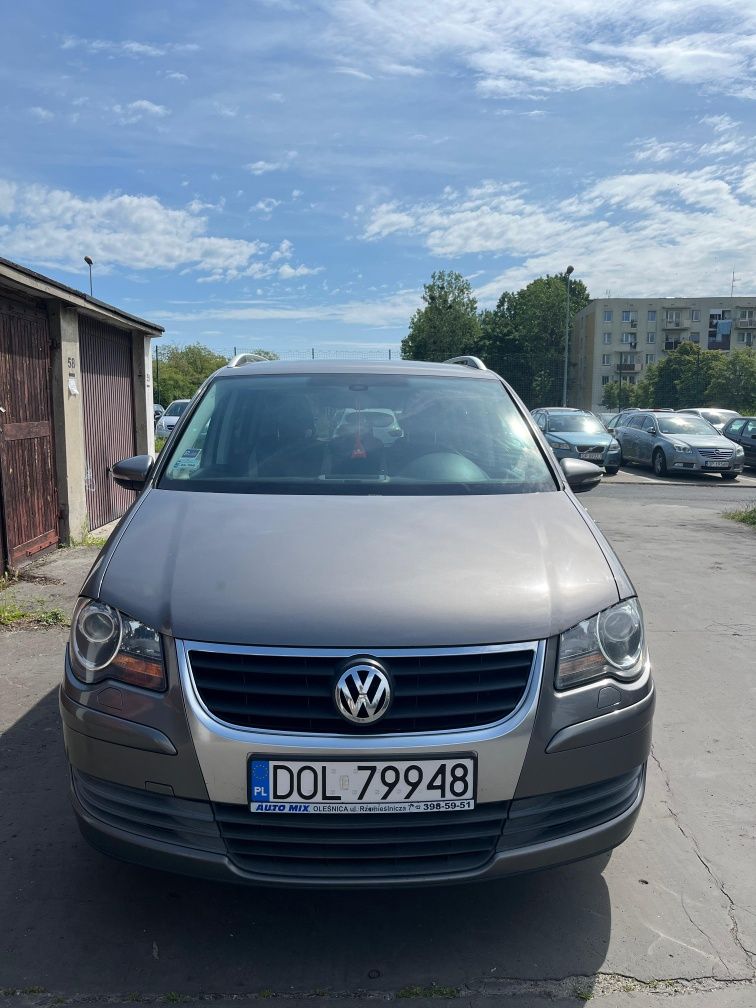 WV touran stan dobry