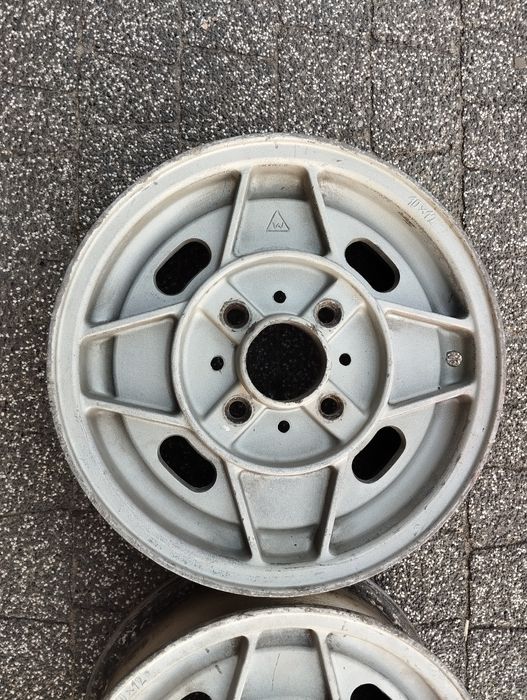 Felga aluminiowa 12" 4x98 4J Fiat 126P Maluch cena za sztukę