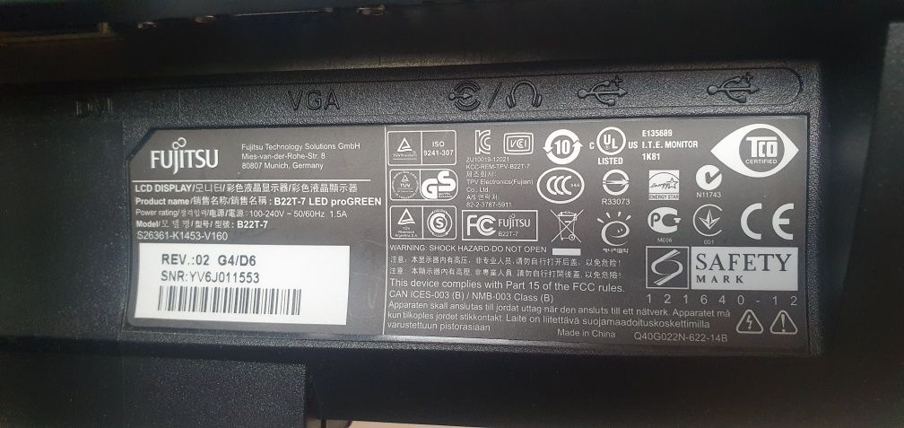 Monitor 22 Fujitsu LED