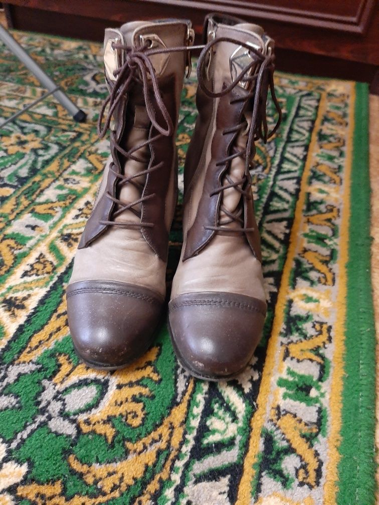 Ботинки женские б/ у . 37