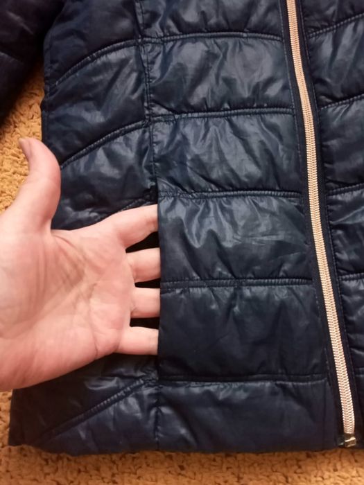 Деми куртка H&M на девочку 9-10 лет,р.140